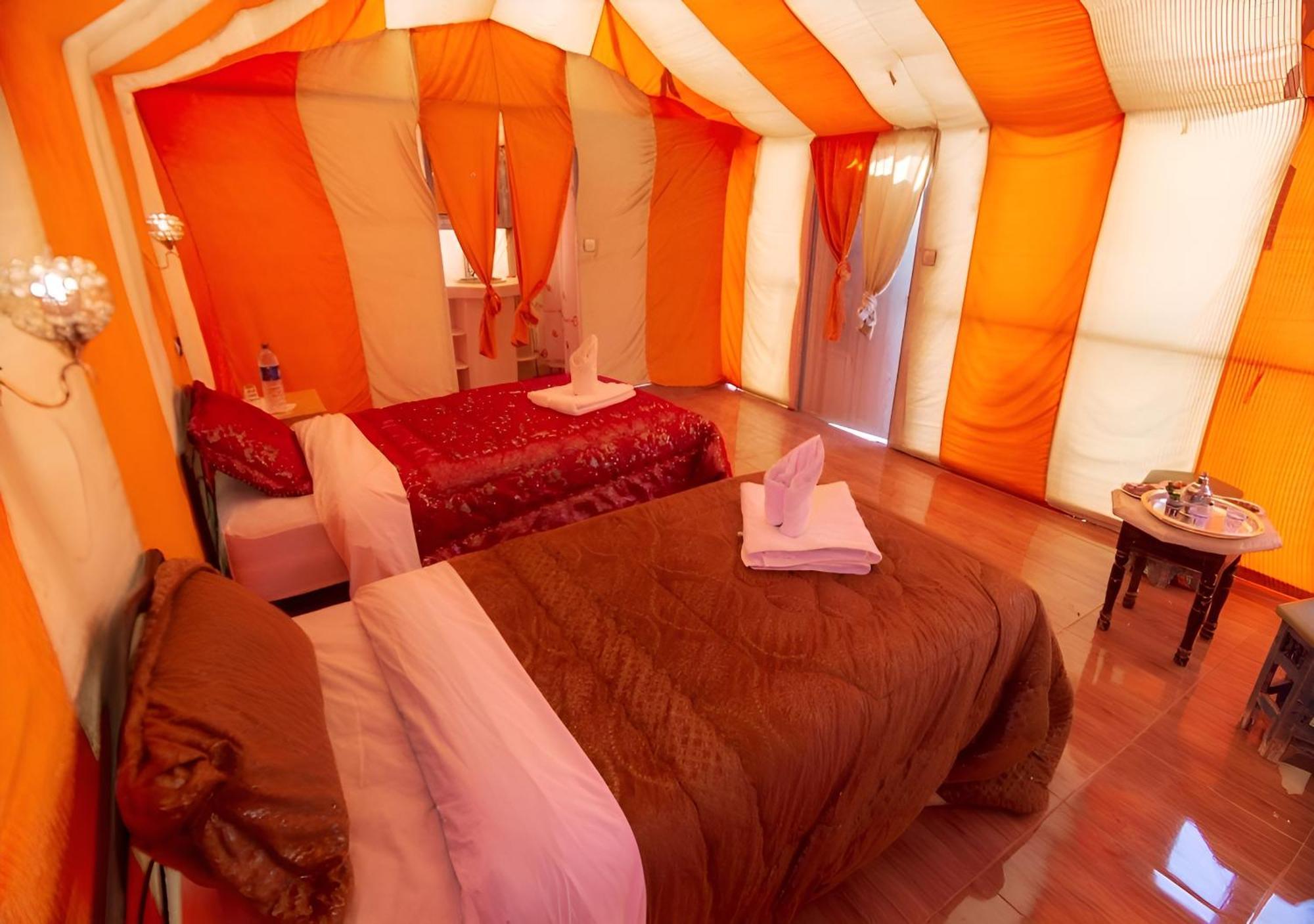 Merzouga Lovely Luxury Camp Екстер'єр фото